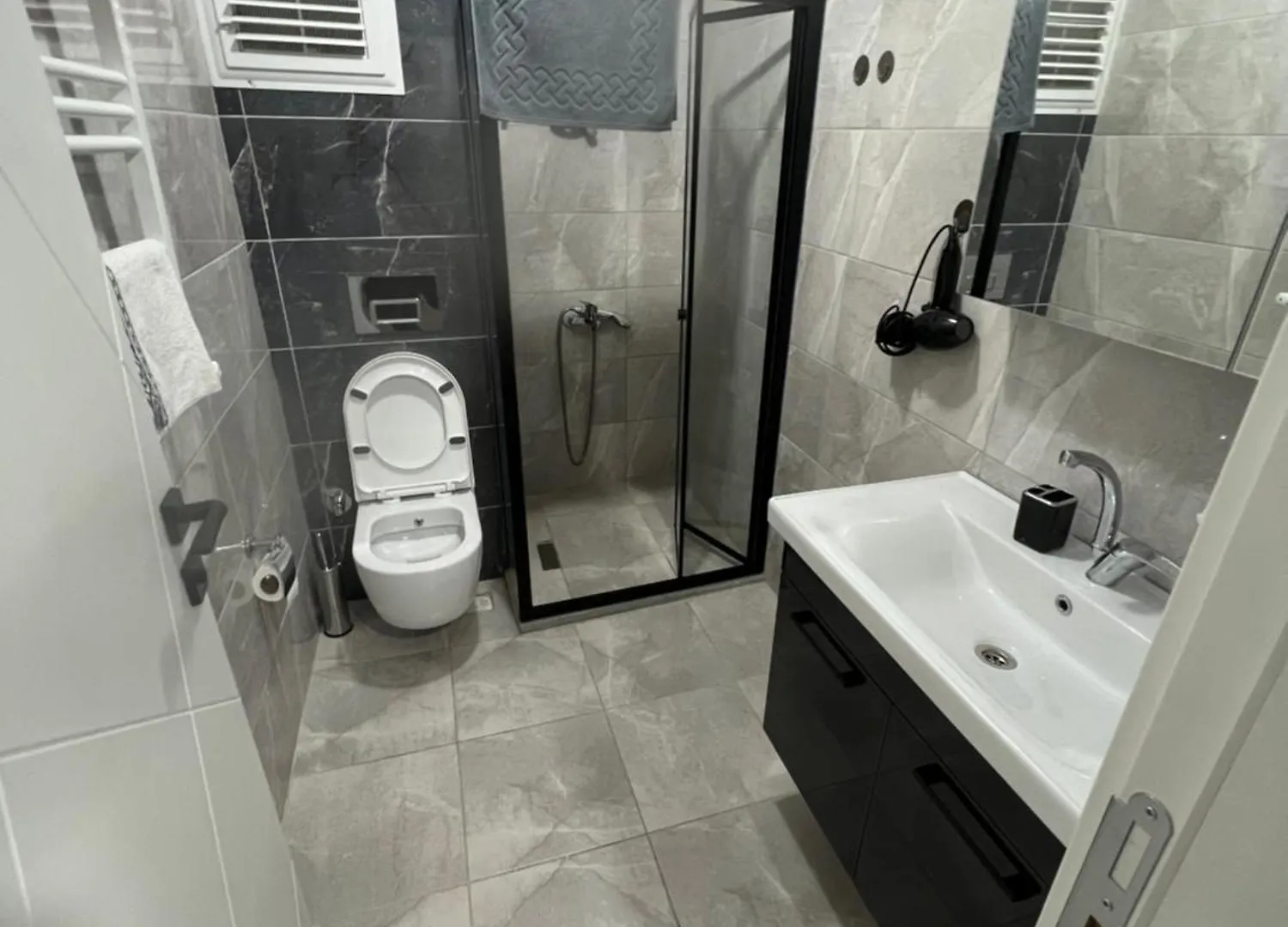 Istanbul Metin Suites And Studios Campsite